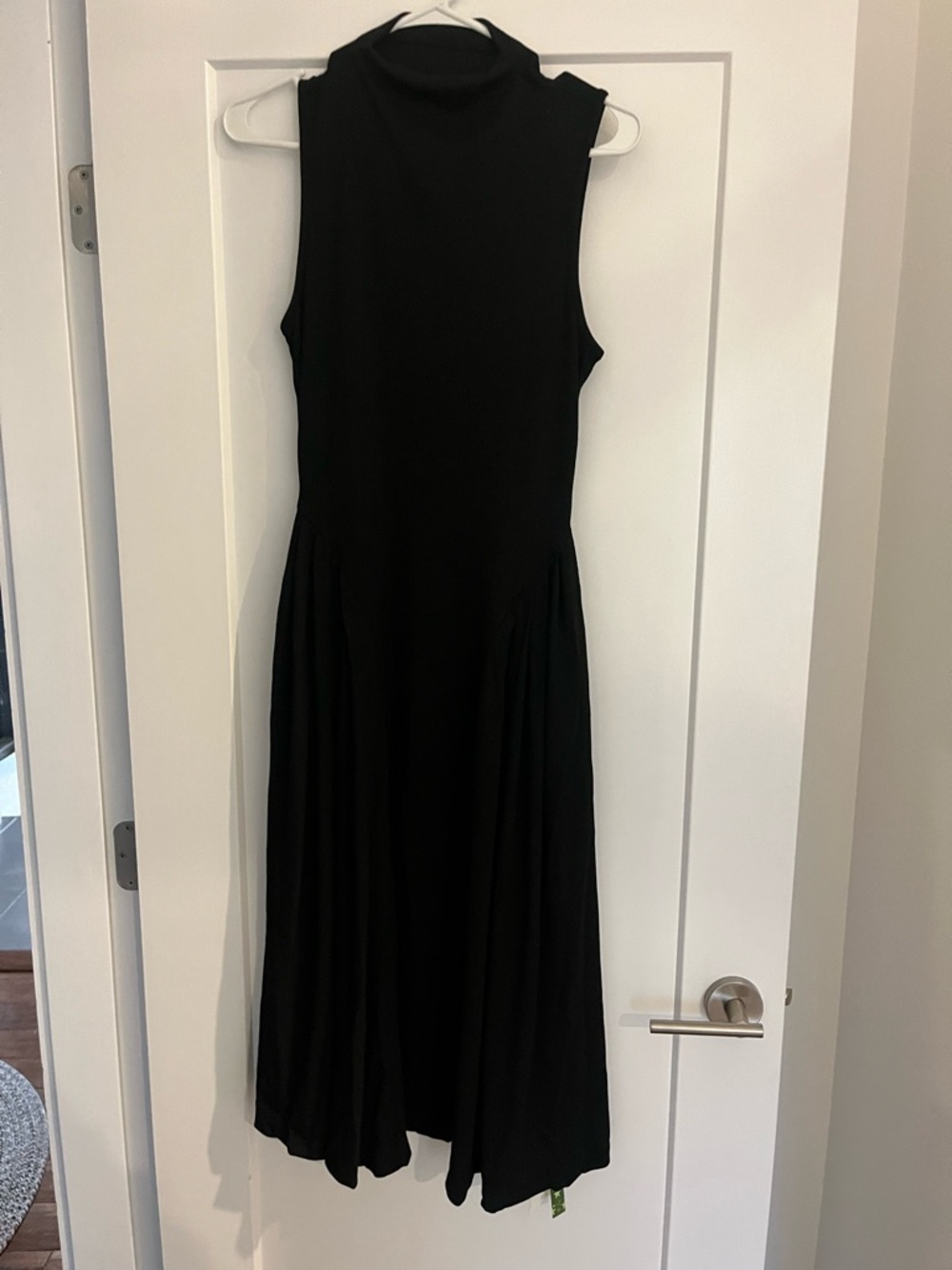 BLACK MIDI DRESS - Picture 4 of 5